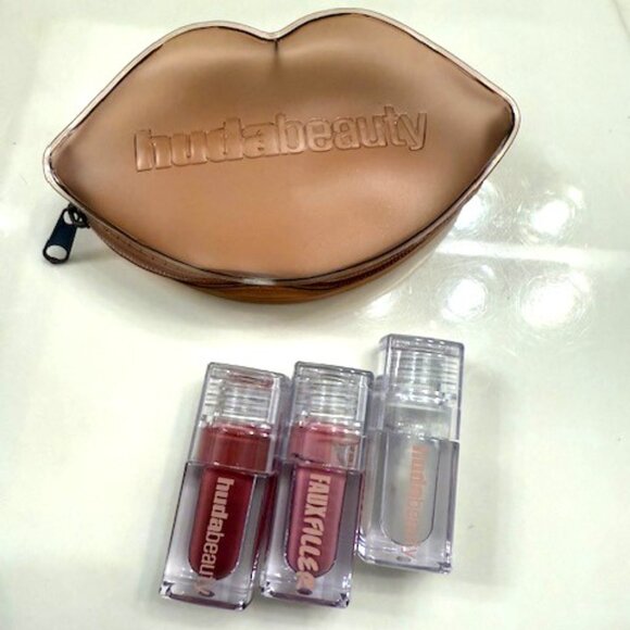 HUDA BEAUTY Mini Glossiest Lip Gloss Set ***read**** - Picture 2 of 3